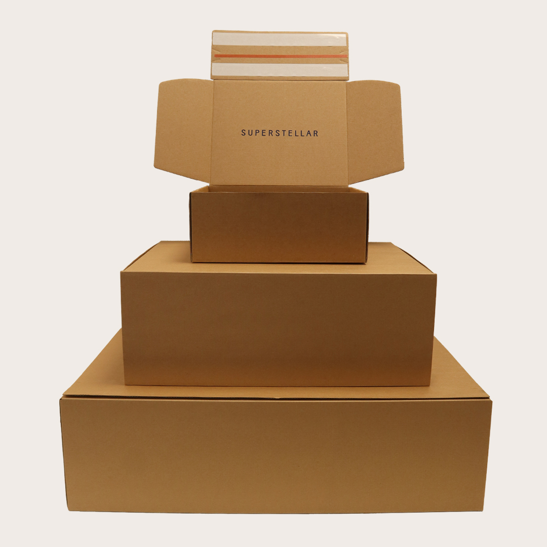 Superstellar_kartonnen_verzenddozen